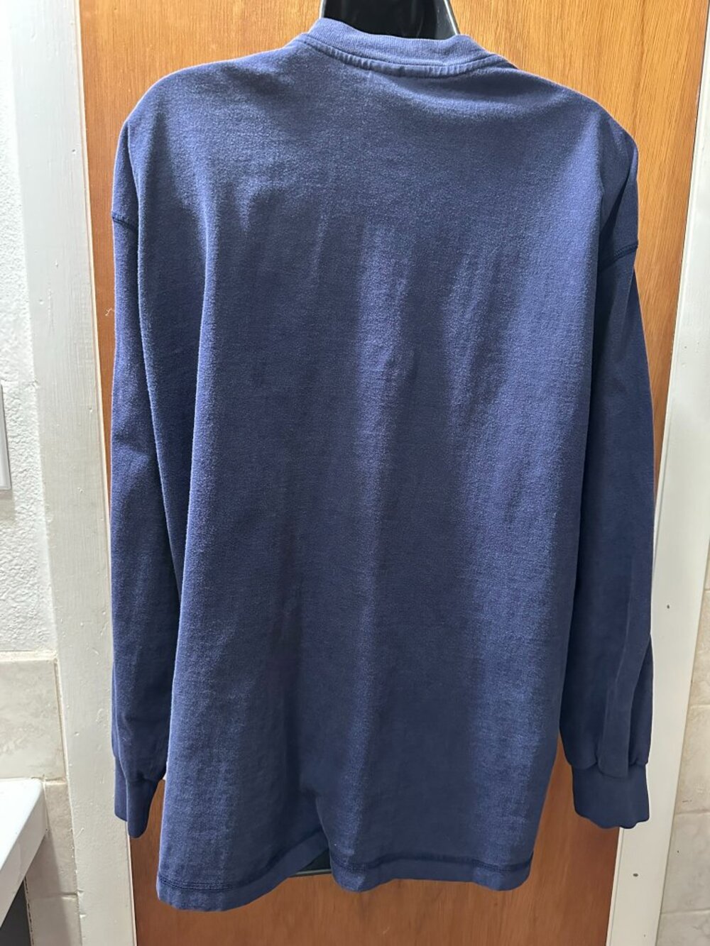 Vintage 1990’s Winnie the Pooh & Piglet Long Sleeve Henley, Navy, Size Lg 14/16 - Picture 4 of 5